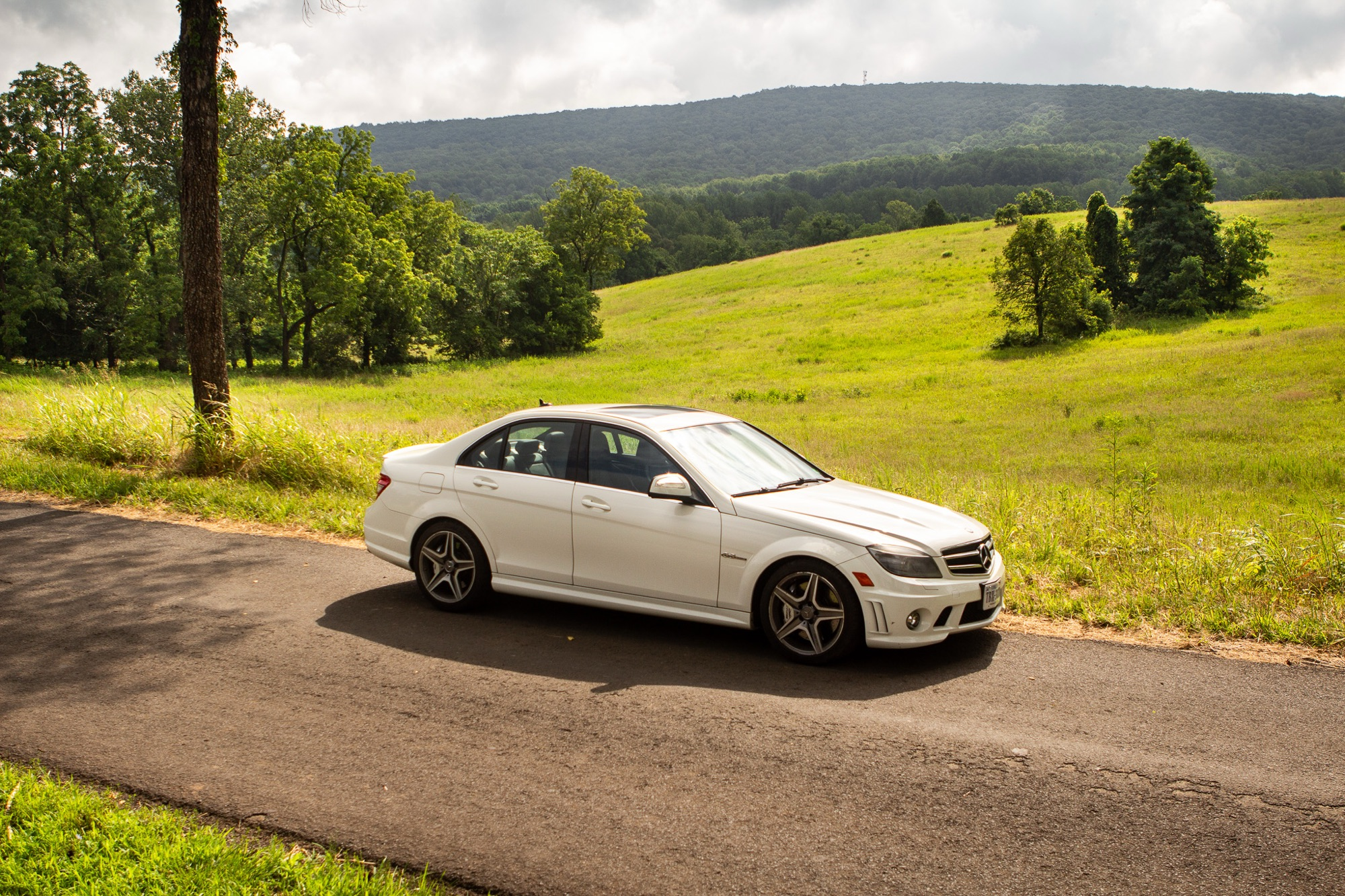 2009 Mercedes-Benz C63 AMG Review – The Last of the Big N/A V8 Bruisers